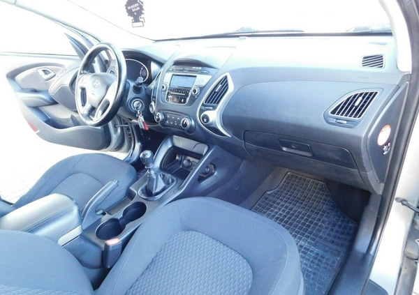 Hyundai ix35 cena 28900 przebieg: 279000, rok produkcji 2011 z Olsztyn małe 211